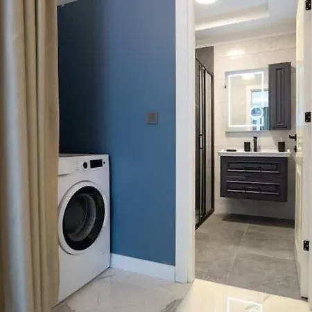 Chic And Modern Flats In Firuzga, Beyoglu