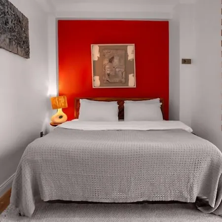 Apartment Chic And Modern Flats In Firuzga, Beyoglu Istanbul