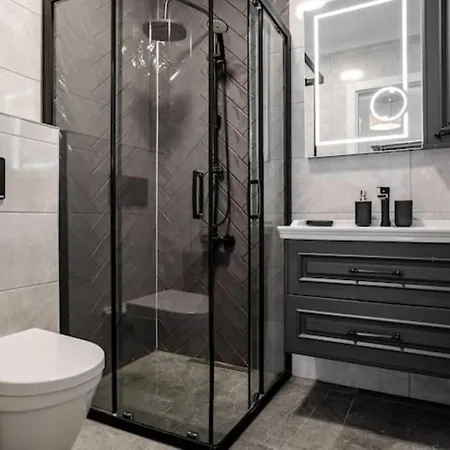 Chic And Modern Flats In Firuzga, Beyoglu