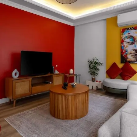 Chic And Modern Flats In Firuzga, Beyoglu *