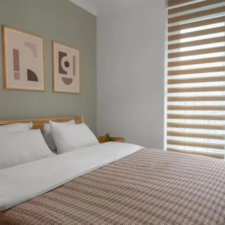 Chic And Modern Flats In Firuzga, Beyoglu *