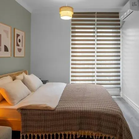 Chic And Modern Flats In Firuzga, Beyoglu Istanboel