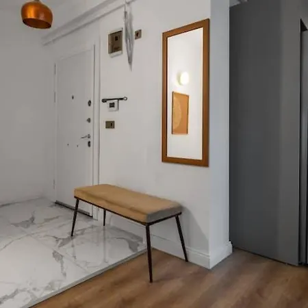 Chic And Modern Flats In Firuzga, Beyoglu Appartement Istanboel