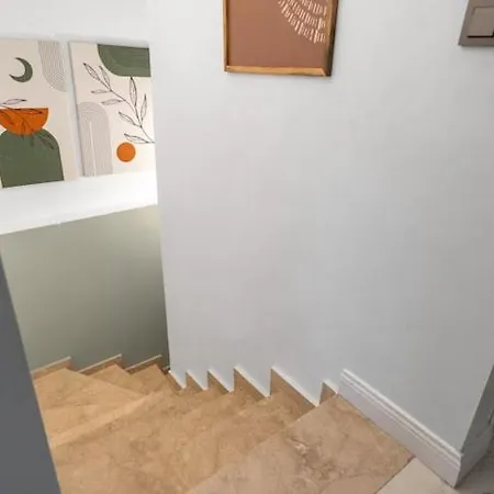 Chic And Modern Flats In Firuzga, Beyoglu *