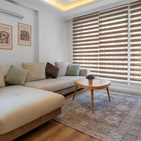 Appartement Chic And Modern Flats In Firuzga, Beyoglu